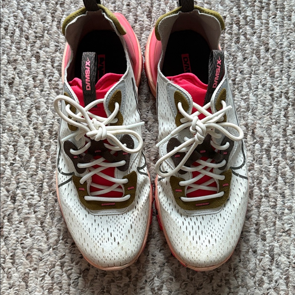 Nike women’s sneakers - Picture 2 of 9